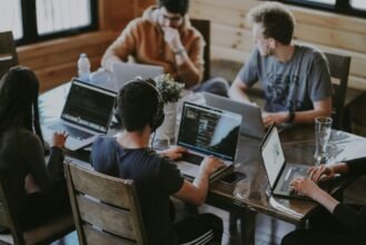 How International Students Can Open a Bank Account in the United States (Step-by-Step)