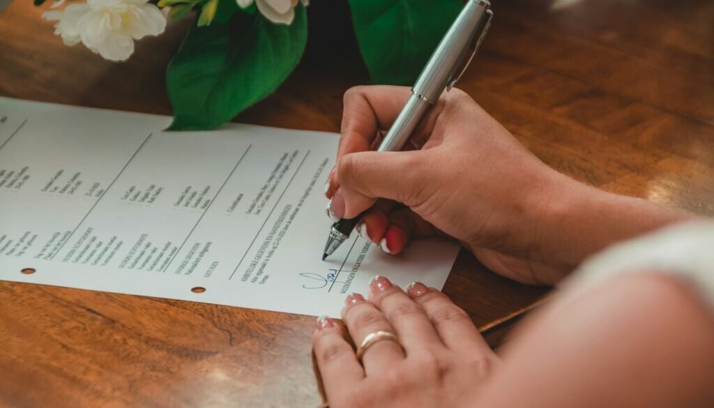 colynary-media-ZKkuYgbTRl8-unsplash