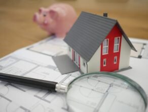 How Immigrants Can Start Investing in the United States (Step-by-Step)