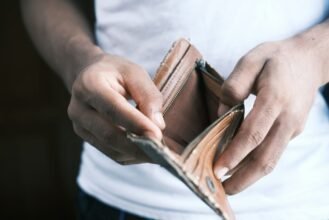 How to Cut Monthly Expenses