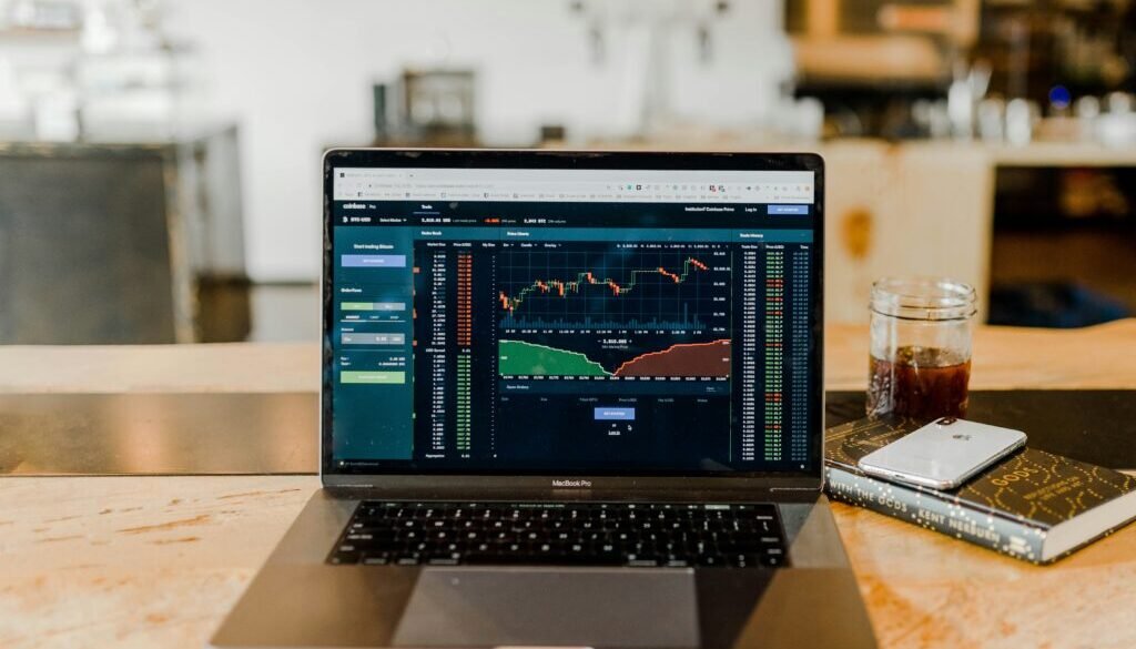 austin-distel-DfjJMVhwH_8-unsplash (1)