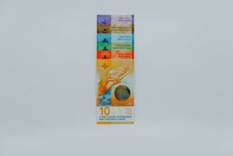 claudio-schwarz-3BxCEpvlZ7Y-unsplash