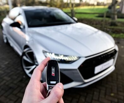 swansway-motor-group-tgUdTefRlSw-unsplash (1)